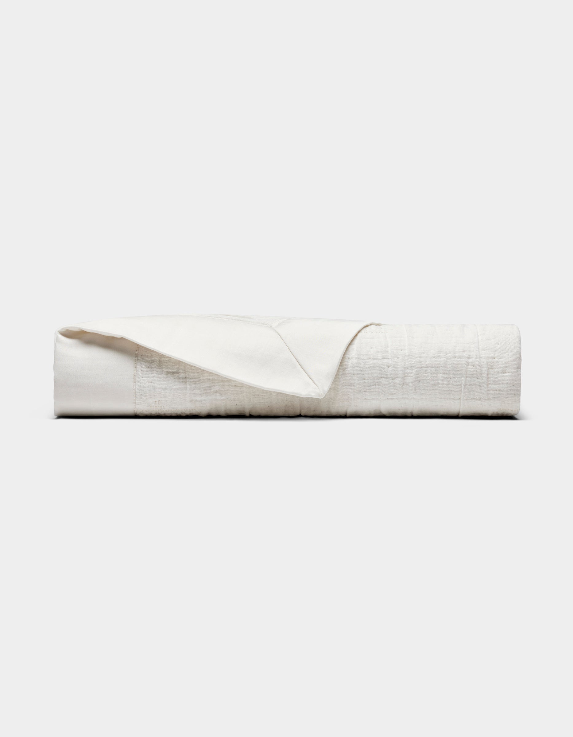 Little Bee Matelasse Baby Blanket - Image 11