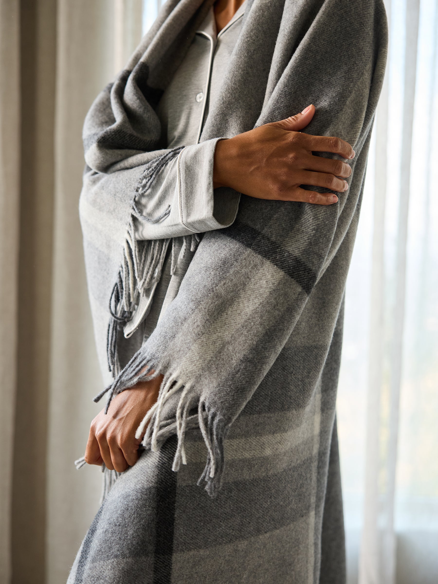 Lucca Throw - Last Chance - Image 7