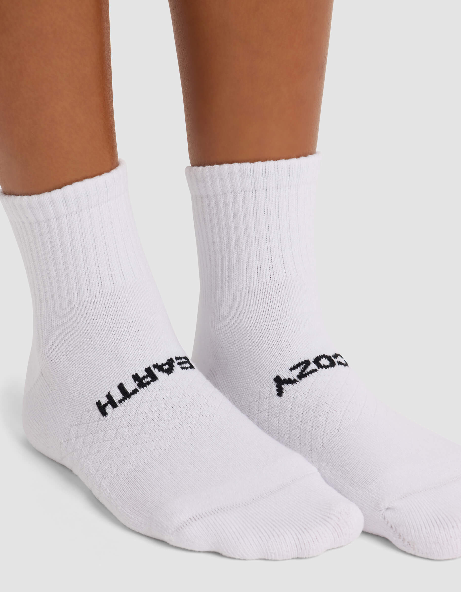 Women's Essential Quarter Sock 2-Pack - Image 3