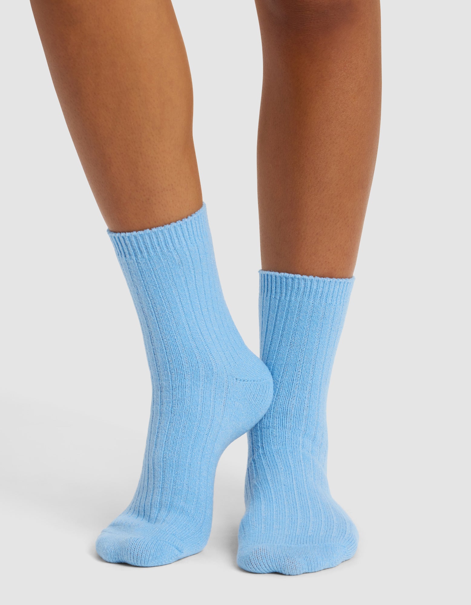 Women's Plush Lounge Quarter Sock - Image 4