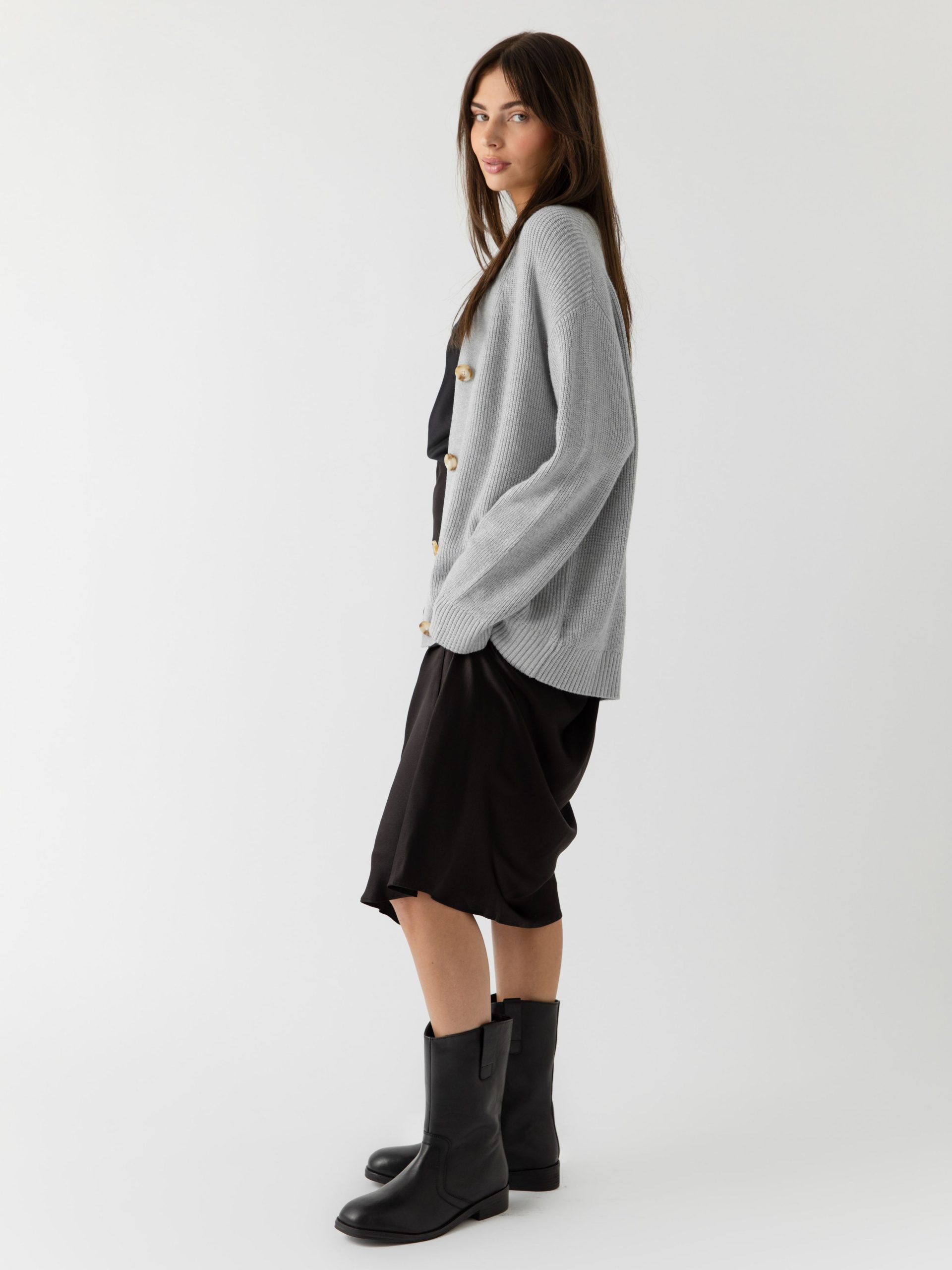 Oversized Classic Cardigan - Last Chance - Image 17