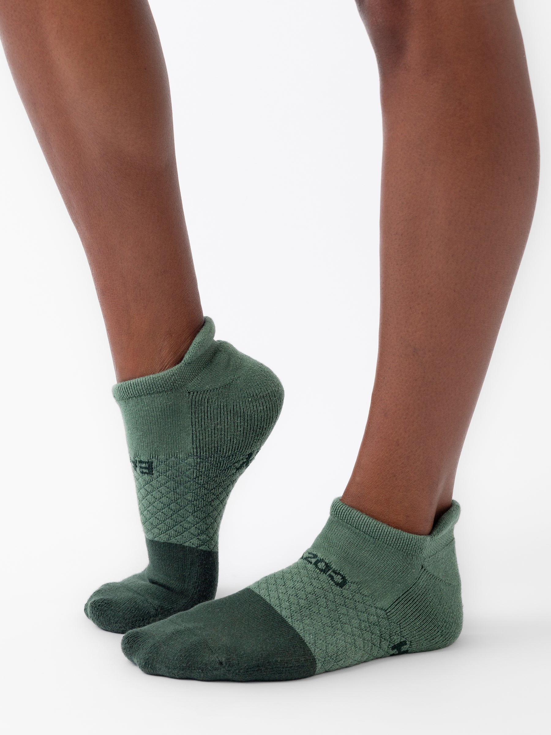 Women's Essential Ankle Sock - Last Chance - Image 19